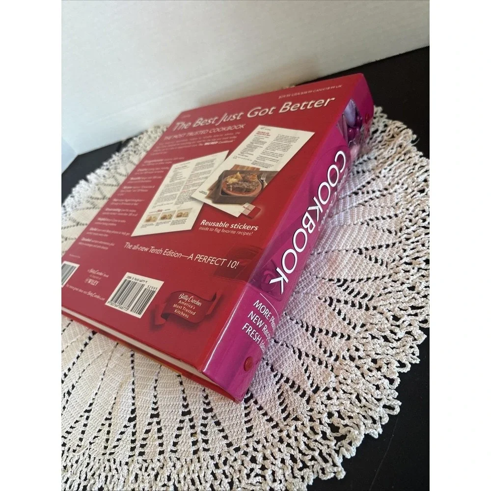 Betty Crocker's Everything You Need to Know to Cook Today New Editon Binder 2005